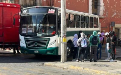 Normalistas bloquean calles del Centro de la Ciudad