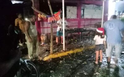 Se quema puesto de pirotecnia en Juchitán