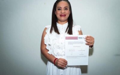 Se registra Dennis García para buscar por Morena la presidencia municipal de Tehuantepec