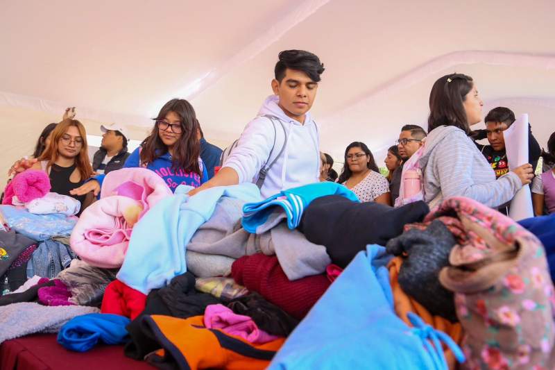 se-suman-la-uabjo-y-dependencias-estatales-a-la-campana-abrigando-corazones