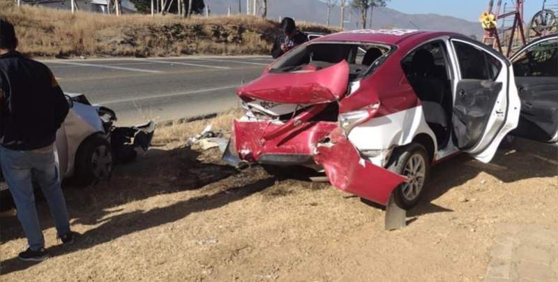 Solo daños materiales dejó un accidente en Lachigolo