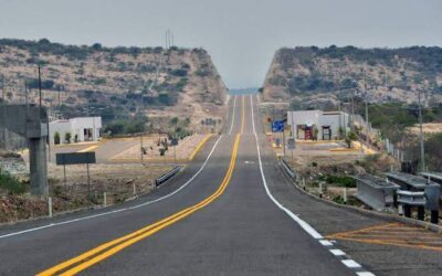 Carretera Oaxaca-Puerto Escondido será inaugurada el cuatro de febrero, anuncia López Obrador