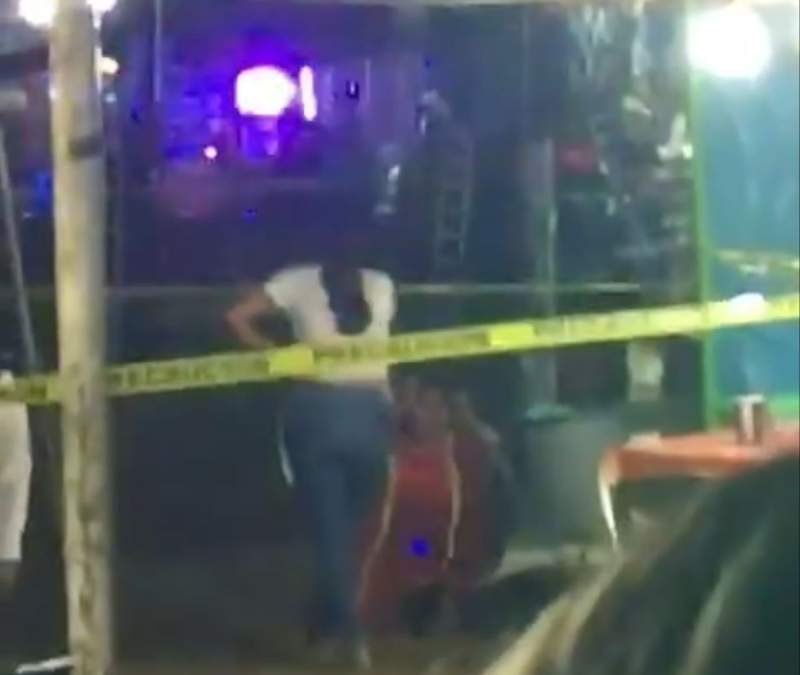 En plena feria, ejecutan a una persona en Putla