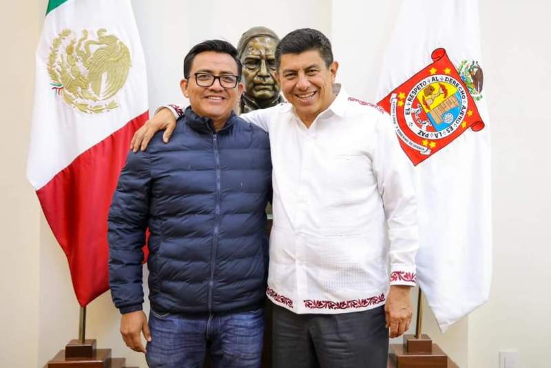 Recibe el gobernador Salomón Jara a Juan Marcelino en la Casa de los Oaxaqueños