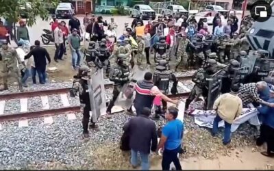 Libera la Marina vías de tren en Matías Romero