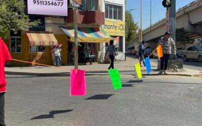 Por segundo día, padres de familias se movilizan en la capital; bloquean sobre Periférico y el crucero de 5 Señores