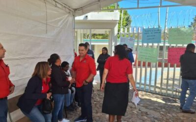 Trabajadores del Conalep mantienen paro en Oaxaca; demandan cargas horarias