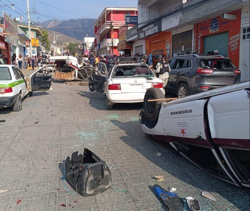 Conflicto entre MULT y MOID por transporte de Teotitlán de Flores Magón