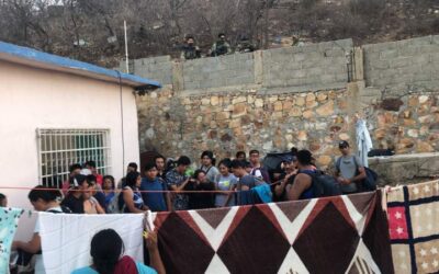 Rescatan a 85 migrantes en Salina Cruz