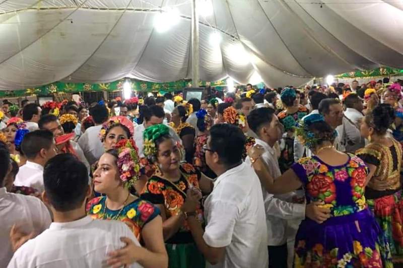 Juchitán se prepara para compartir su grandeza con propios y extraños; velas tradicionales, del 27 de abril al 25 de mayo