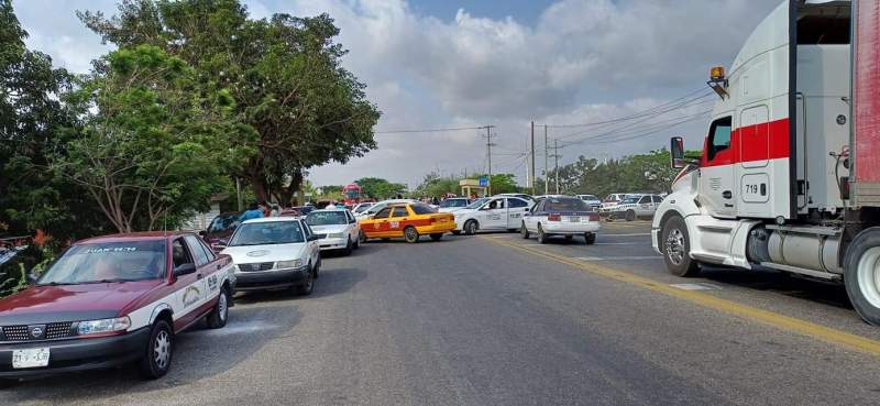 Transportistas bloquean carreteras del Istmo, exigen rehabilitación de la 190