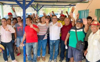 Vecinos de la Colonia Bicentenario de Salina Cruz, respaldan el proyecto de Claudia, Carol y MORENA.