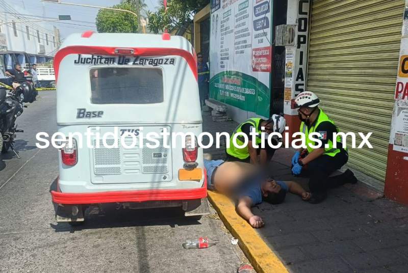 De siete disparos, asesinan a mototaxista en Primera Sección de Juchitán