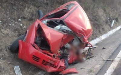 Dos fallecidos, saldo preliminar de choque automovilístico en Huitzo