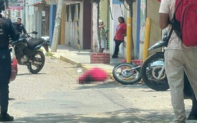 Muere motociclista tras impactarse con camioneta en Santa Lucía del Camino