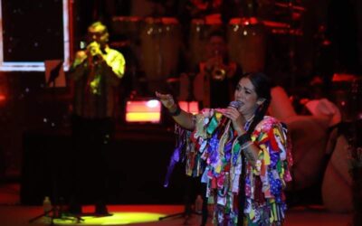 Cautiva el Conjuro de Lila Downs en el Auditorio Guelaguetza