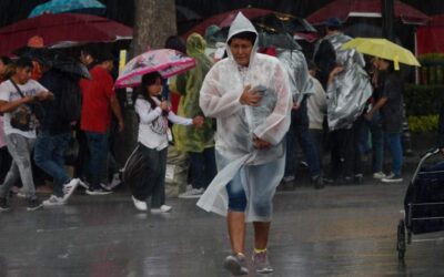 Prepárese…Monzón Mexicano y Onda Tropical 13 azotarán con lluvias intensas, granizo y fuertes vientos