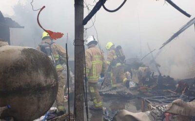 Atienden cuerpos de seguridad y auxilio incendio registrado en Ciudad de Oaxaca