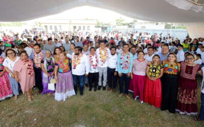 Inaugura Gobernador Salomón Jara aulas educativas en Juchitán de Zaragoza