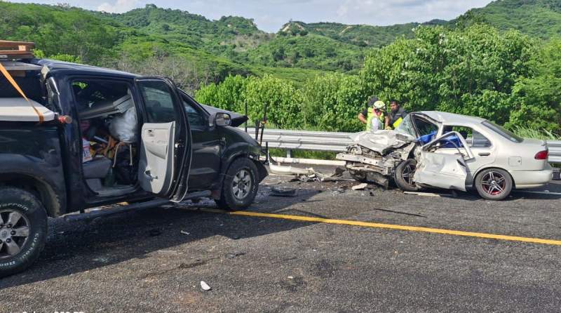 Una persona sin vida deja accidente en autopista a la Costa de Oaxaca