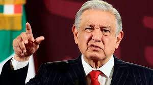 AMLO critica a jueces por detener discusión de la reforma judicial en estados