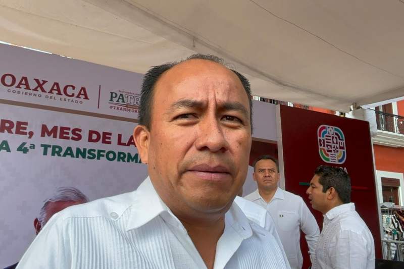 Analizarán decisión de AMLO de no plasmar su frase en Congreso de Oaxaca