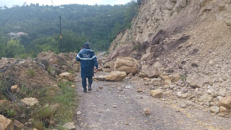 Cerrada la circulación de la vía 2850 Ruta 125 a la altura de Benito Juárez, Tlaxiaco