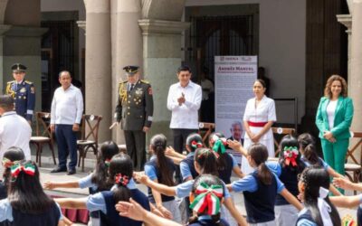 Con fervor patrio familias oaxaqueñas disfrutan del Desfile Cívico Militar