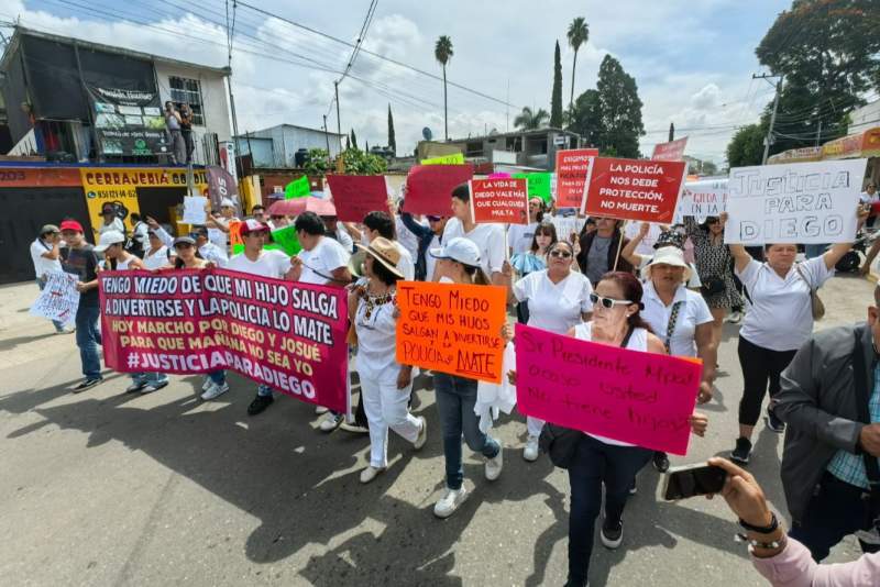 Marchan en Santa Lucía del Camino para exigir justicia por asesinato de Diego Paz