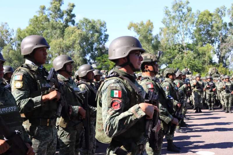 Refuerzan seguridad en Sinaloa con 600 militares tras enfrentamientos