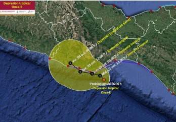 Se mantiene en vigilancia depresión tropical Once-E por alerta máxima de 75 municipios de Oaxaca