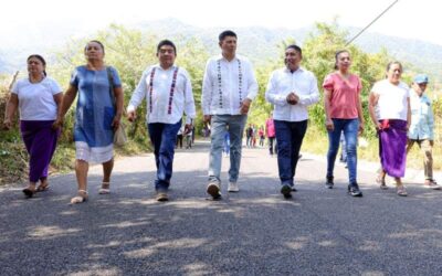 Logra la Primavera Oaxaqueña construcción de camino digno para Huamelula