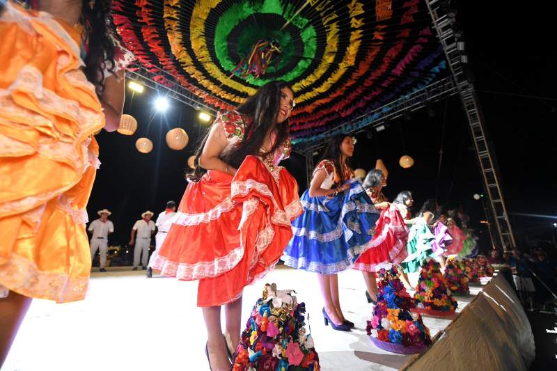 Todo un éxito la segunda edición de la Guelaguetza del Mar