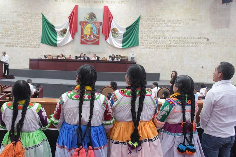 Atuendo de San Pablo Tijaltepec debe ser considerado Patrimonio Cultural de Oaxaca