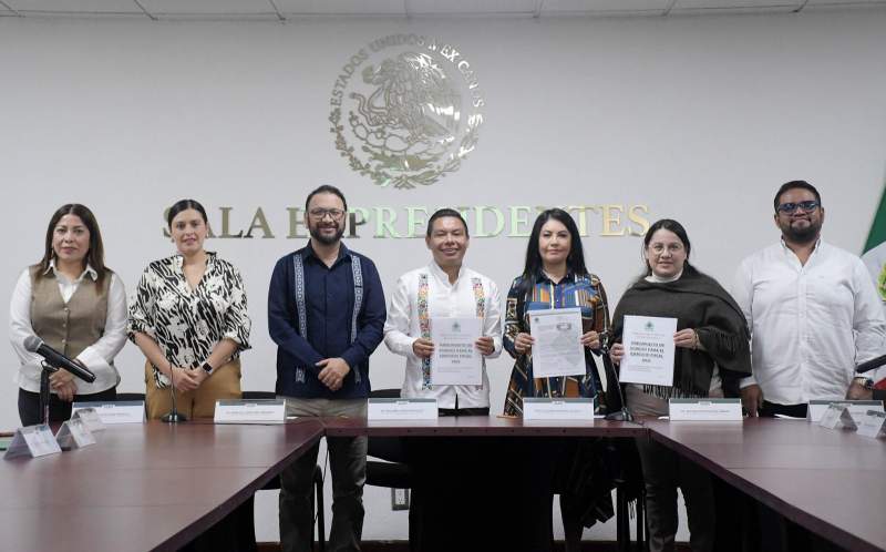 Congreso del Estado de Oaxaca recibe presupuesto del Tribunal Electoral