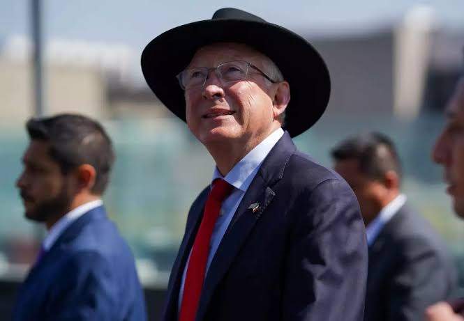 Ken Salazar insta al trabajo conjunto en materia de seguridad entre México y EU