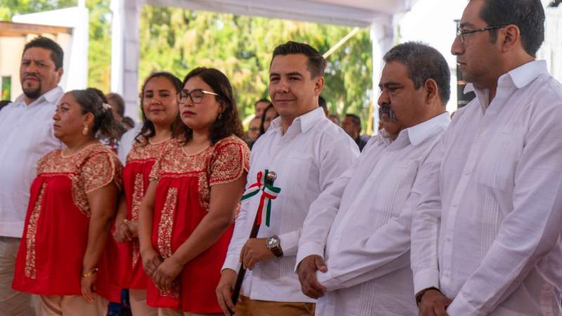 Alejandro Díaz rinde protesta como Presidente Municipal de San Jacinto Amilpas