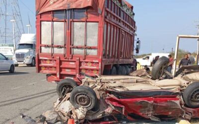 Aparatoso accidente sobre la carretera federal 190, deja tres mujeres lesionadas