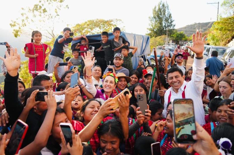 Cercanía inigualable con el pueblo de Oaxaca: Claudia Sheinbaum y Salomón Jara llevan esperanza a la Mixteca