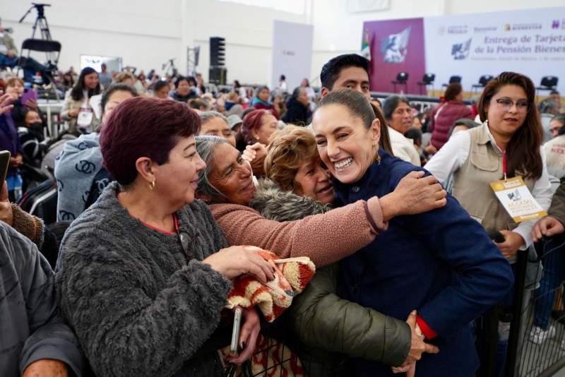 En Zinacantepec, Presidenta Claudia Sheinbaum encabeza entrega de tarjetas de la pensión mujeres bienestar