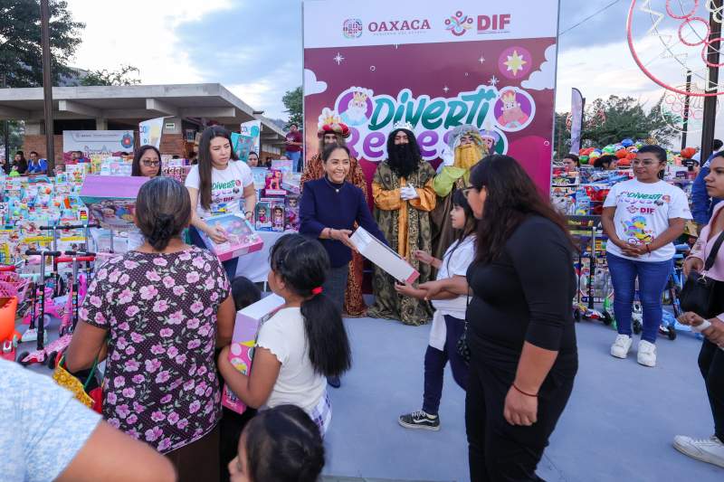 Miles de niñas, niños y adolescentes celebran la ilusión de los Reyes Magos en el Parque Primavera