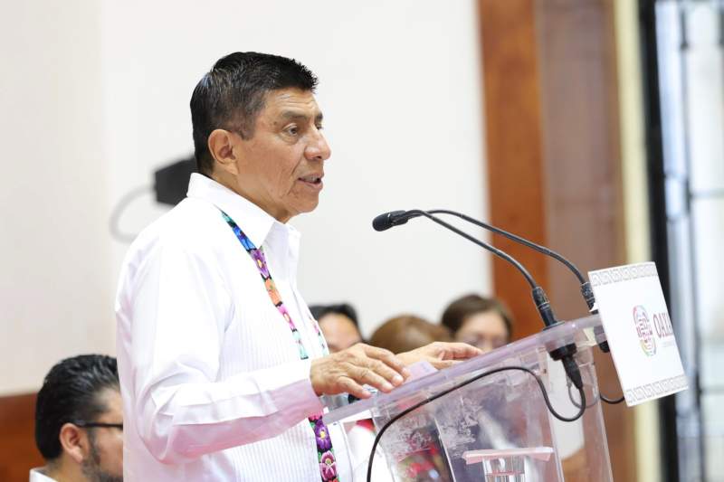 Presenta Salomón Jara Instituto de Lenguas Originarias de Oaxaca, único en su tipo