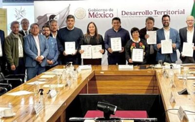 Firma Salomón Jara y Sedatu convenio para implementar Programa de Vivienda para el Bienestar
