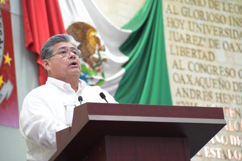 Desde el Congreso de Oaxaca se busca garantizar el derecho a la educación de la niñez y adolescentes migrantes retornados de EU