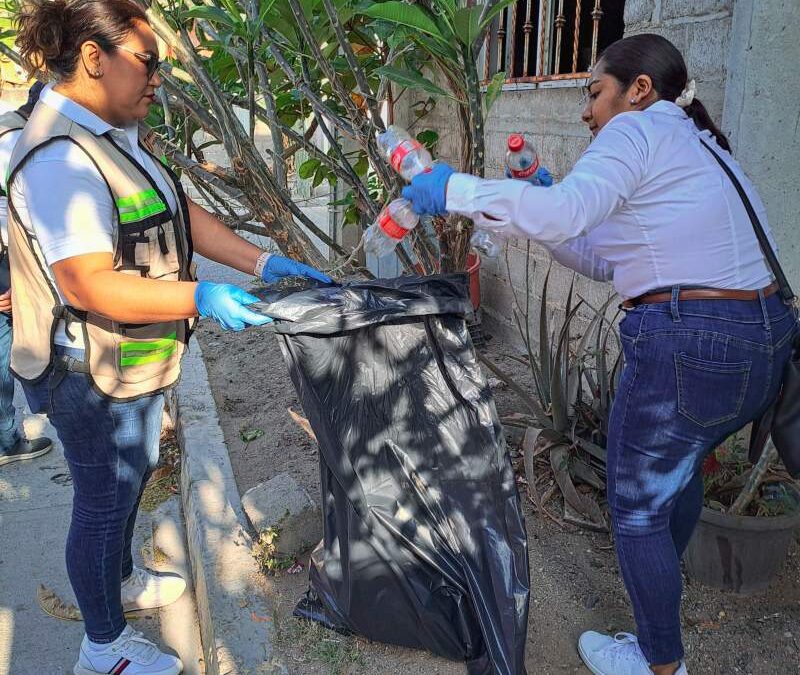 Gobierno juchiteco continúa con jornadas de descacharrización en escuelas y zonas de la ciudad