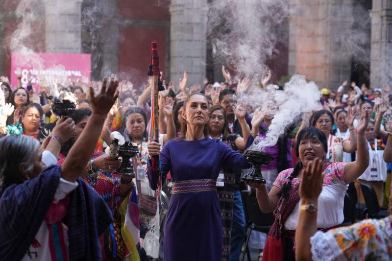 Presidenta Claudia Sheinbaum presenta 10 acciones a favor de las mujeres en el marco del 8M