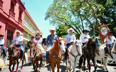Con alegría y tradición, celebran cabalgata del Festival Primavera Rodolfo Morales