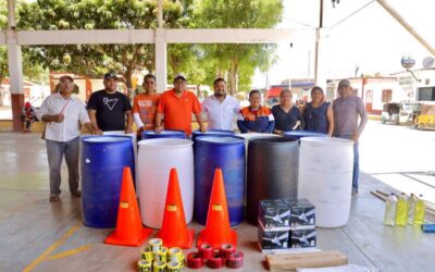 Gobierno Juchiteco entrega mobiliario a la Agencia Municipal de Chicapa de Castro