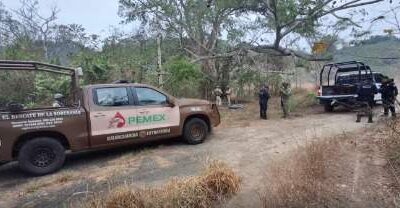 Policía Estatal y Defensa aseguran toma clandestina de hidrocarburos en San Juan Guichicovi