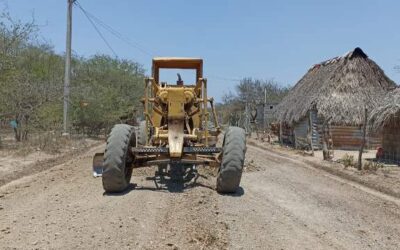 Gobierno juchiteco realiza trabajos de mejoramiento en calles y panteón de Ejido Emiliano Zapata